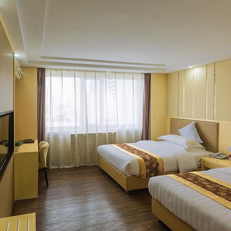 Beiguo Zhichun Business Hotel Man-čou-li Exteriér fotografie